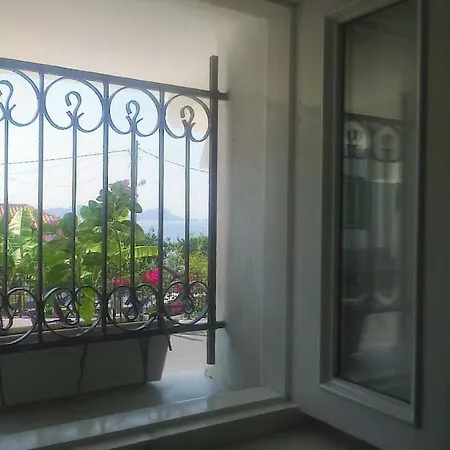 Succes Apartman Pülosz